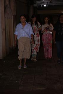 Gauri Khan and Bhavana Pandey snapped outside Malaika Arora’s father’s house in Bandra