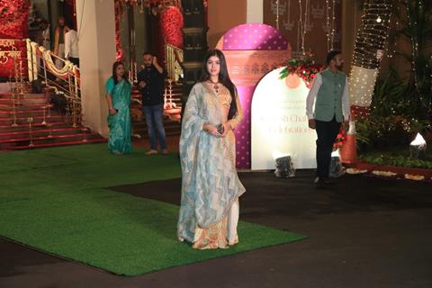 Riva Arora snapped at CM’s residence for Ganpati Darshan