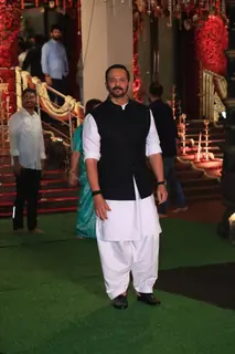 Rohit Shetty snapped at CM’s residence for Ganpati Darshan