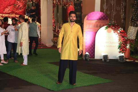 Jackky Bhagnani snapped at CM’s residence for Ganpati Darshan