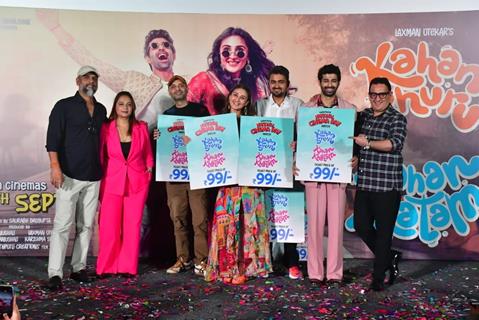 Aashim Gulati, Dhvani Bhanushali and Vinod Bhanushali  snapped at the special live musical performances of their upcoming film 'Kahan Shuru Kahan Khatam'