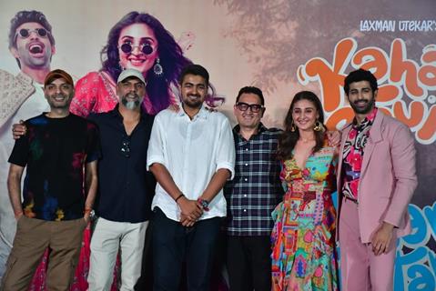 Aashim Gulati, Dhvani Bhanushali and Vinod Bhanushali  snapped at the special live musical performances of their upcoming film 'Kahan Shuru Kahan Khatam'