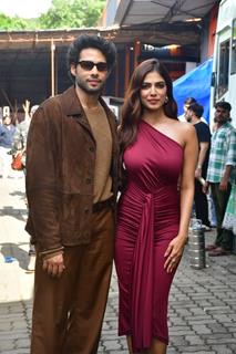 Siddhant Chaturvedi and Malavika Mohanan snapped promoting their upcoming film Yudhra on the sets of India’s Best Dancer