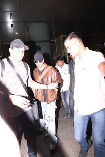 Shah Rukh Khan snapped at the airport