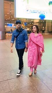 Aditi Rao Hydari and Siddharth snapped at the Mumbai airport 