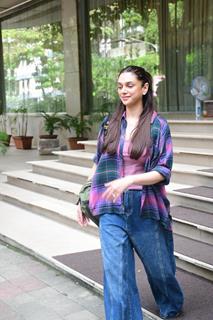 Aditi Rao Hydari snapped in Bandra 