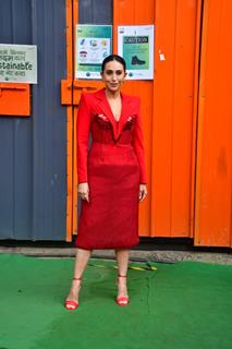 Karisma Kapoor snapped on the sets of India's Best Dancer season 4