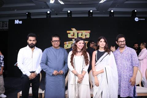 Aamir Khan  grace the trailer launch of 'Yek Number'