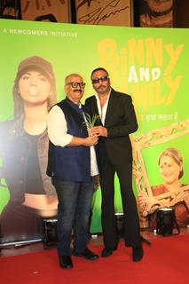 Jackie Shroff grace the premiere of Binny And Family