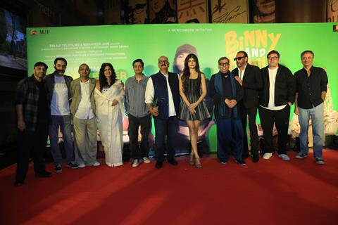 Jackie Shroff, Rajesh Kumar, Rajkumar Hirani and Anjini Dhawan  grace the premiere of Binny And Family