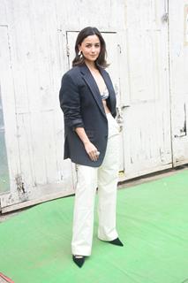 Alia Bhatt snapped promoting their upcoming film 'Jigra' at Mehboob studios