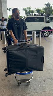 Suniel Shetty snapped at the airport