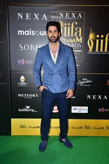 Lakshya Lalwani grace the green carpet of IIFA Utsavam Awards 2024