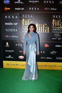 Celebrities grace the green carpet of IIFA Utsavam Awards 2024