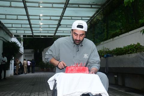 Ranbir Kapoor Celebrates His Birthday With Paparazzi