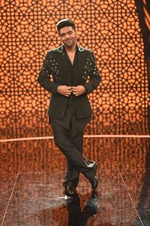 Guru Randhawa promoting their upcoming film 'Vicky Vidya Ka Woh Wala Video' on the sets of 'Sa Re Ga Ma Pa'