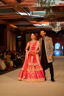 Kartik Aaryan and Triptii Dimri snapped at Manish Malhotra's fashion show