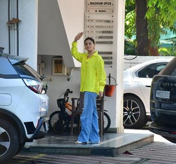 Alia Bhatt snapped in the city 