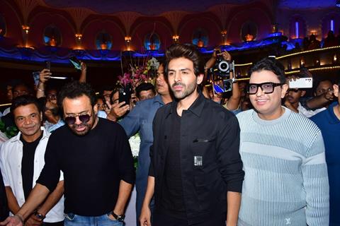 Rajpal Yadav, Bhushan Kumar, Anees Bazmee and Kartik Aaryan snapped at the trailer launch of ‘Bhool Bhulaiyaa 3’ at Raj Mandir in Jaipur