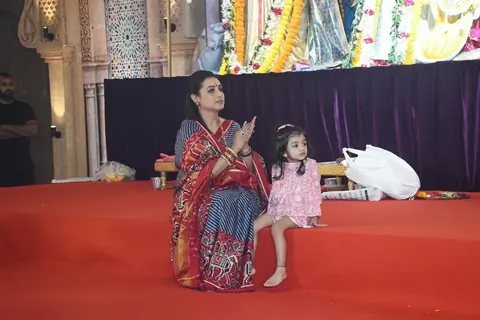 Rani Mukherji, Tanishaa Mukerji and Kajol snapped at Durga Puja Celebration