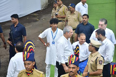 Celebrities snapped at Ratan Tata's Funeral