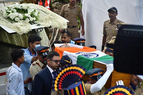 Celebrities snapped at Ratan Tata's Funeral