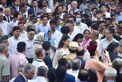 Celebrities snapped at Ratan Tata's Funeral