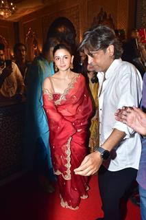 Alia Bhatt snapped at Durga Puja Pandal