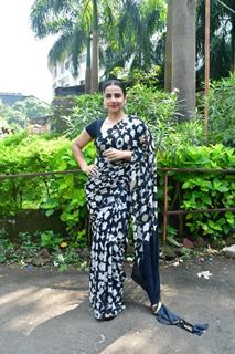 Vidya Balan snapped promoting their upcoming film 'Bhool Bhulaiyaa 3' on the sets of KBC 16