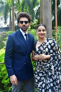 Vidya Balan and Kartik Aaryan snapped promoting their upcoming film 'Bhool Bhulaiyaa 3' on the sets of KBC 16