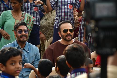 Ajay Devgn and Rohit Shetty attempt the Guinness World Record for the largest Vada Pav delivery at Airport High School & Junior College