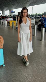 Tejasswi Prakash snapped at the airport