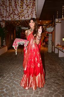 Shilpa Shetty snapped at Anil Kapoor’s residence for Karwa Chauth