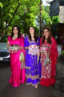 Neelam Kothari, Maheep Kapoor and Bhavana Pandey snapped at Anil Kapoor’s residence for Karwa Chauth