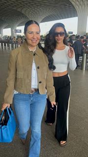 Ayesha Shroff and Krishna Shroff snapped at the airport