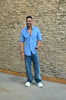 Ajay Devgn snapped promoting their upcoming film ‘Singham Again’