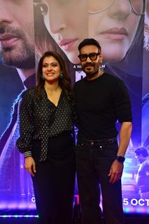 Ajay Devgn and Kajol grace the screening of 'Do Patti'