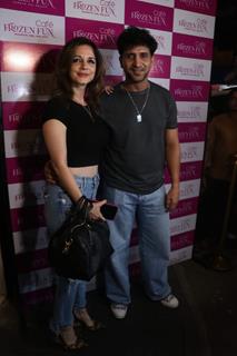 Sussanne Khan and Arslan Goni snapped at Frozen Fun Cafe