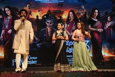 Vidya Balan, Madhuri Dixit and Kartik Aaryan snapped at the song launch of 'Ami Je Tomar 3.0'