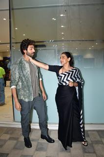 Vidya Balan and Kartik Aaryan snapped promoting their upcoming film ' Bhool Bhulaiyaa 3'