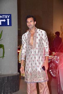 Gurfateh Pirzada snapped attending Abu Jani and Sandeep Khosla’s Diwali party