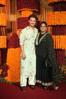 Arpita Khan Sharma and Aayush Sharma snapped at Ramesh Taurani’s Diwali Bash