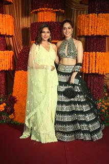 Mrunal Thakur and Raashii Khanna snapped at Ramesh Taurani’s Diwali Bash