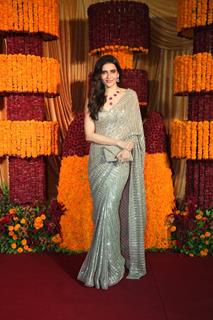 Karishma Tanna snapped at Ramesh Taurani’s Diwali Bash