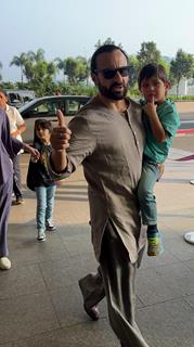 Saif Ali Khan and Jeh Ali Khan  snapped at the airport