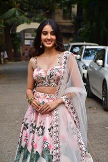 Simrat Kaur snapped promoting their upcoming film 'Vanvaas' on the sets of 'Sa Re Ga Ma Pa'