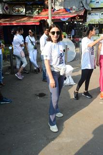 Soha Ali Khan snapped at the 'Go Flo Run' event