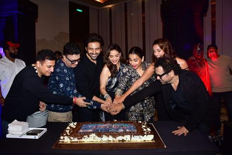 Vidya Balan, Madhuri Dixit, Bhushan Kumar, Anees Bazmee, Kartik Aaryan and Triptii Dimri grace the success party of Bhool Bhulaiyaa 3