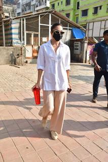 Kiara Advani snapped in the city