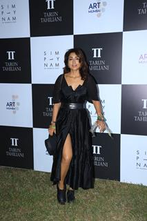 Shriya Saran Snapped At Tarun Tahiliani Event